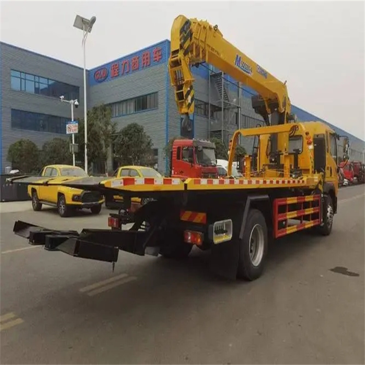 铺前镇附近小随车吊出租电话，轻松解决搬运烦恼